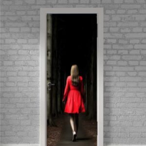 Vinilo puerta chica rojo en camino